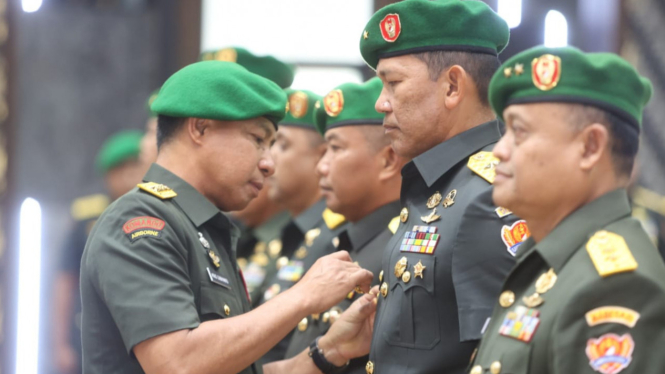 Kasad Pimpin Sertijab 3 Pejabat TNI AD, Brigjen TNI Kristomei Sianturi Jabat Kadispenad