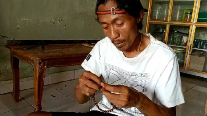 Dampak Kemarau Panjang, Petani di Lampung Banting Stir Jadi Pembuat Tasbih