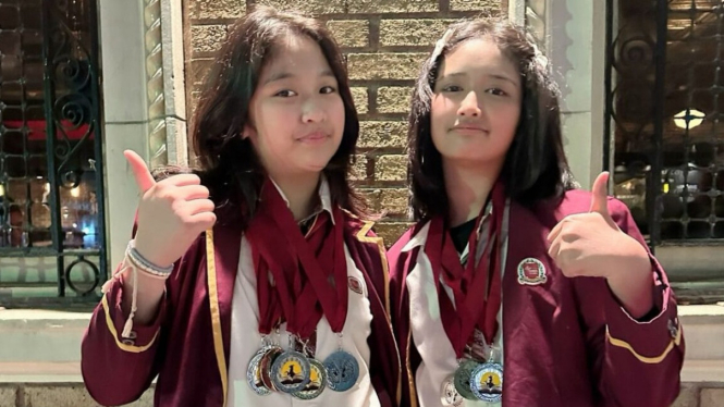 Dua Putri Kombes Pol Hengki Haryadi Aisha dan Neby Boyong 11 Mendali di Tournament Of Champions World Scholar’s Cup Yale University, Amerika Serikat