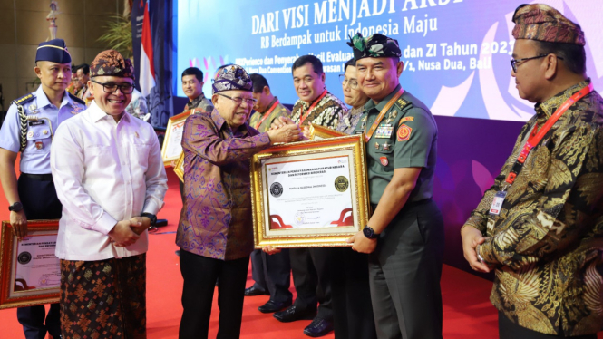 TNI Terima Penganugerahan Zona Integritas WBK dan WBBM