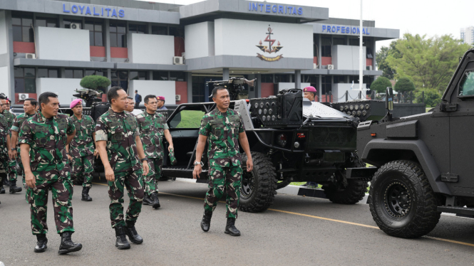 Panglima TNI Cek Kesiapan Pasukan Elit TNI AL di Cilandak