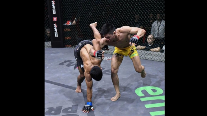 Rama Supandhi kalahkan Agus di flyweight One Pride MMA 75