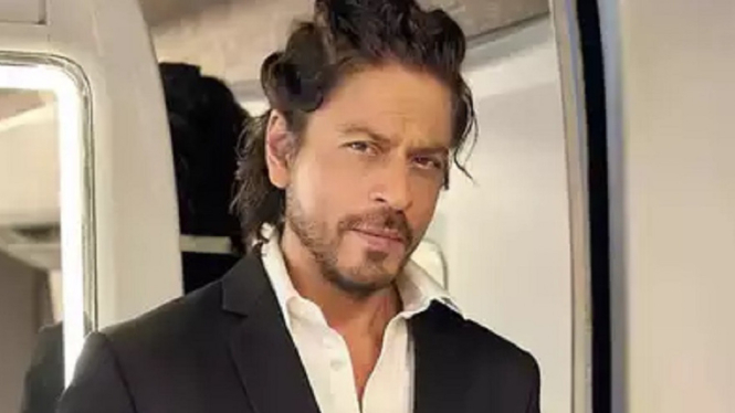 Shah Rukh Khan Jadi Tuan Rumah Makan Malam Megah Menyambut Rilis Film 'Dunki'