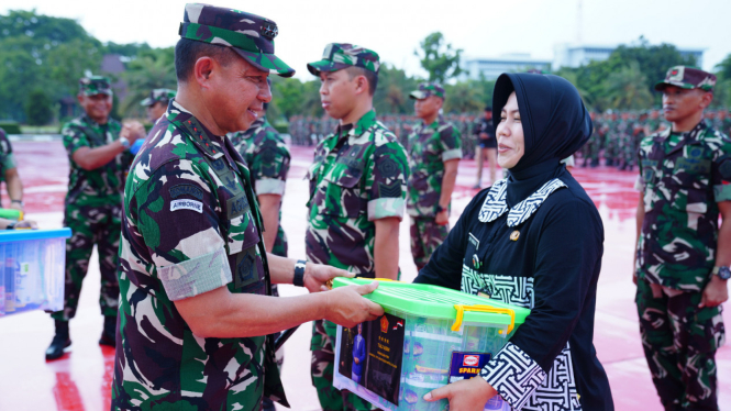 Panglima TNI Berikan Tali Asih dan Umroh Gratis Bagi Prajurit dan PNS TNI di Penghujung Tahun 2023