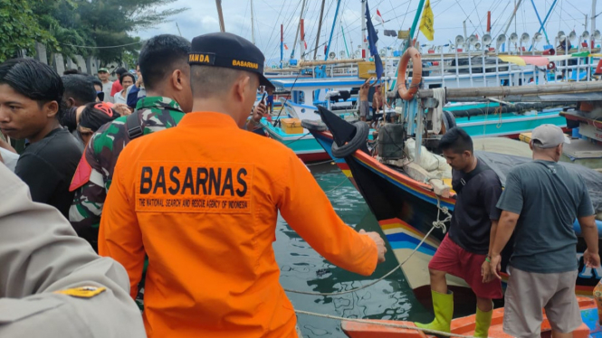 6 Orang ABK Selamat saat KM Sri Muncul Tenggelam di Pulau Sebuku Lampung