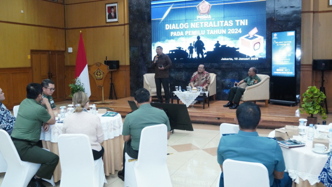 Puspen TNI dan FTII Gelar Dialog Netralitas TNI pada Pemilu 2024