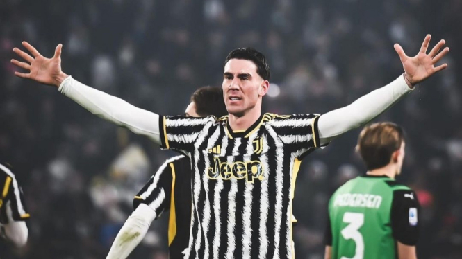 Dusan Vlahovic cetal 2 gol  kemenangan Juventus 3-0 Sassuolo