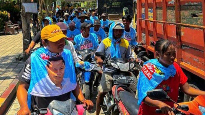 Relawan Prabowo Salurkan Bantuan 50 Ton Pupuk Murah Madiun