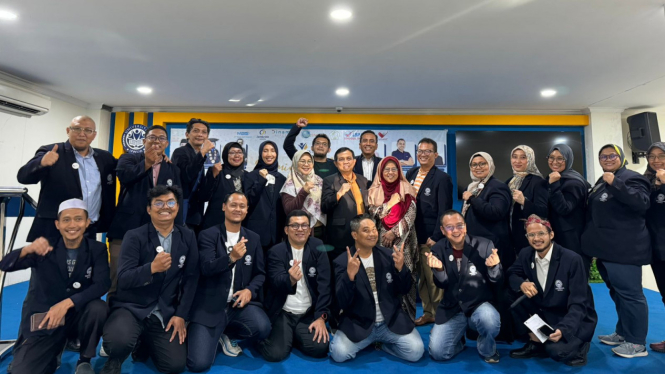 Seminar Strategi dan Tantangan Masa Depan SDM Indonesia di Era 5.0, Menuju Tahun 2045