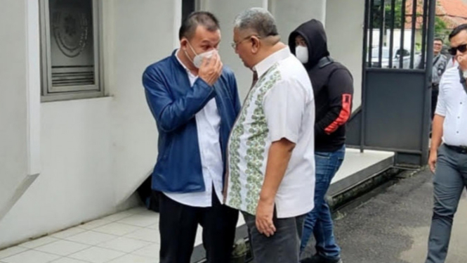 Eks Ketua DPRD Jawa Barat terlibat Cekcok dengan Korban SG Saat Hendak Menghadiri Sidang PK