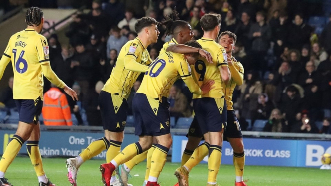 League One Inggris : Oxford United 2-2 Portsmouth