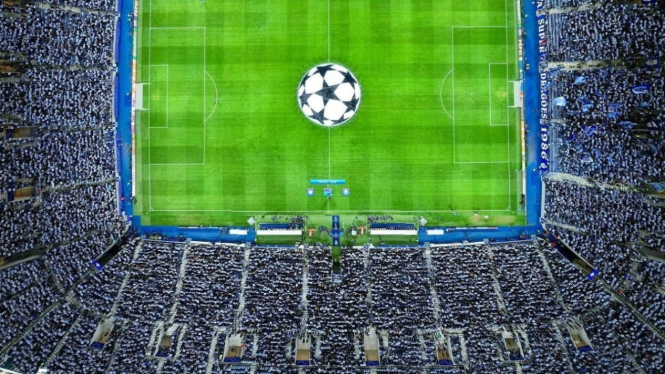 Stadion Dragao dipenuhi warna biru saat Porto kalahkan Arsenal