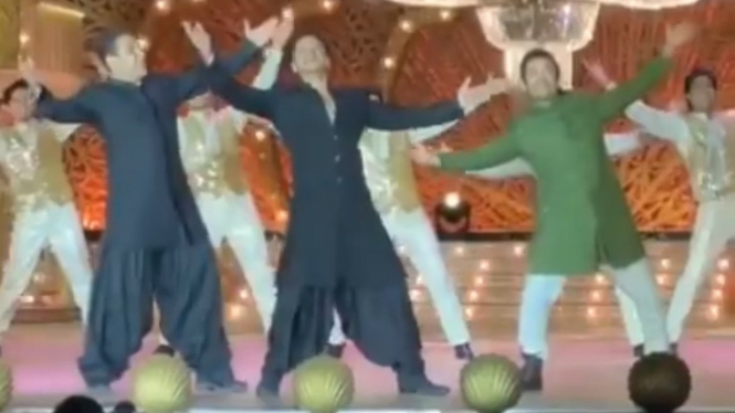 Pecah! Trio Khan, Shah Rukh Khan, Aamir Khan dan Salman Khan Menari 'Naatu Naatu' di Perayaan Pra-pernikahan