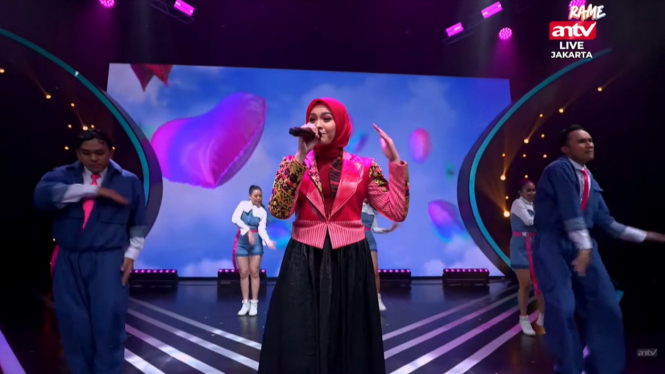 Bawakan Lagu Bunga Hati di Konser Perayaaan HUT ANTV ke-31, Salma Salsabil Trending