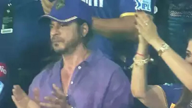 Jeda Syuting Film Karena Menjalani Puasa Ramadan, Shah Rukh Khan Memilih Menonton Kriket