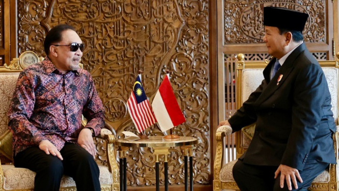 Menhan Prabowo Temui PM Malaysia Anwar Ibrahim, Bahas Pertahanan sebagai Prioritas