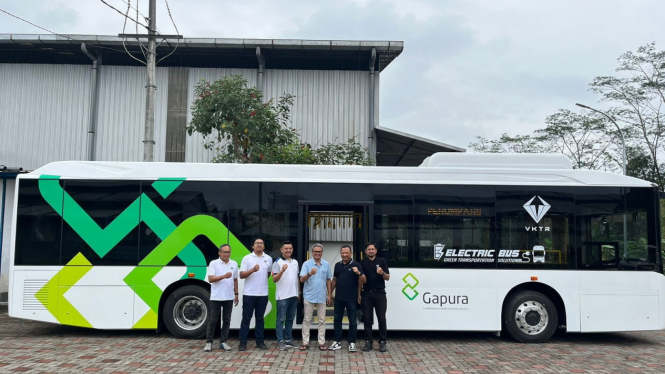 Langkah Hijau di Bandara Soekarno-Hatta: VKTR dan Gapura Angkasa Luncurkan Bus Listrik Ramah Lingkungan menjelang Lebaran