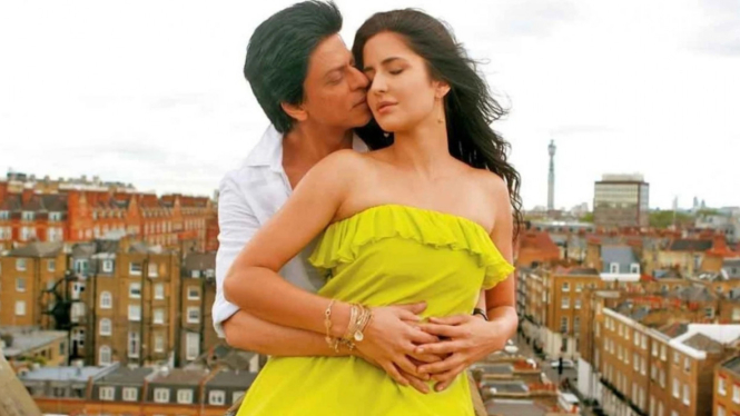 Langgar Aturan Sendiri, INI Alasan Shah Rukh Khan Lakukan Adegan Ciuman Hot dengan Katrina Kaif