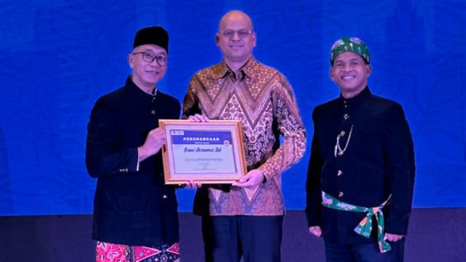 BUMI Dinobatkan Jadi 7 Perusahaan Terbaik Wajib Pajak di Indonesia 2023 oleh Direktur Jenderal Pajak