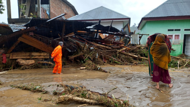 3.000 Warga di Kecamatan Latimojong Masih Terisolasi, Distribusi Bantuan Terkendala Cuaca Buruk