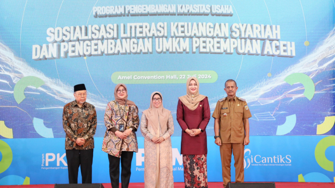 Sosialisasi Literasi Keuangan Syariah UMKM Perempuan Aceh