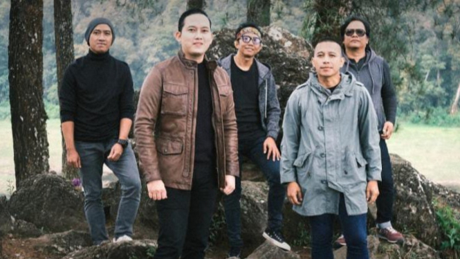 Rizky Irmansyah x The Rain Rilis Lagu