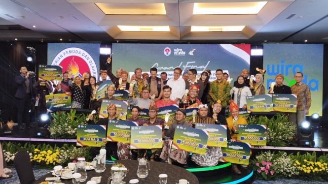 Juara WMP Berprestasi dan Lembaga Layak Wirausaha Muda