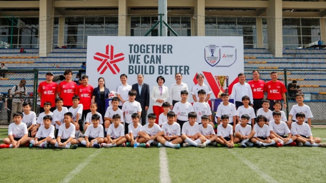 Pelatih Legenda Takeshi Okada Hadir di Clinic Sepak Bola