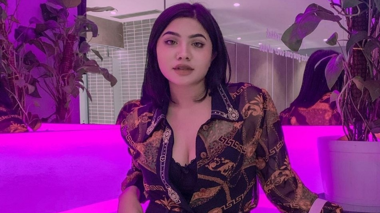 Komedian Terkenal Inisial M Beli 76 Video Syur Dea Onlyfans