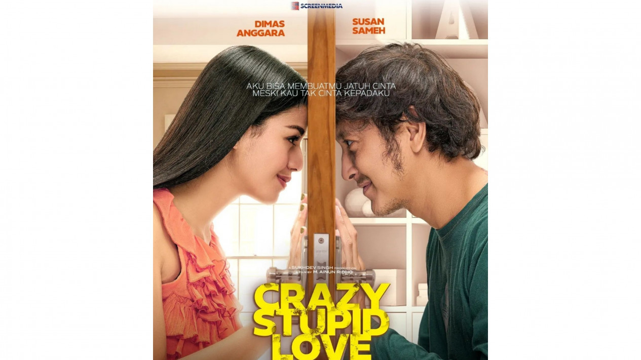 Lara Kravtsovaning yalangoch eshagi