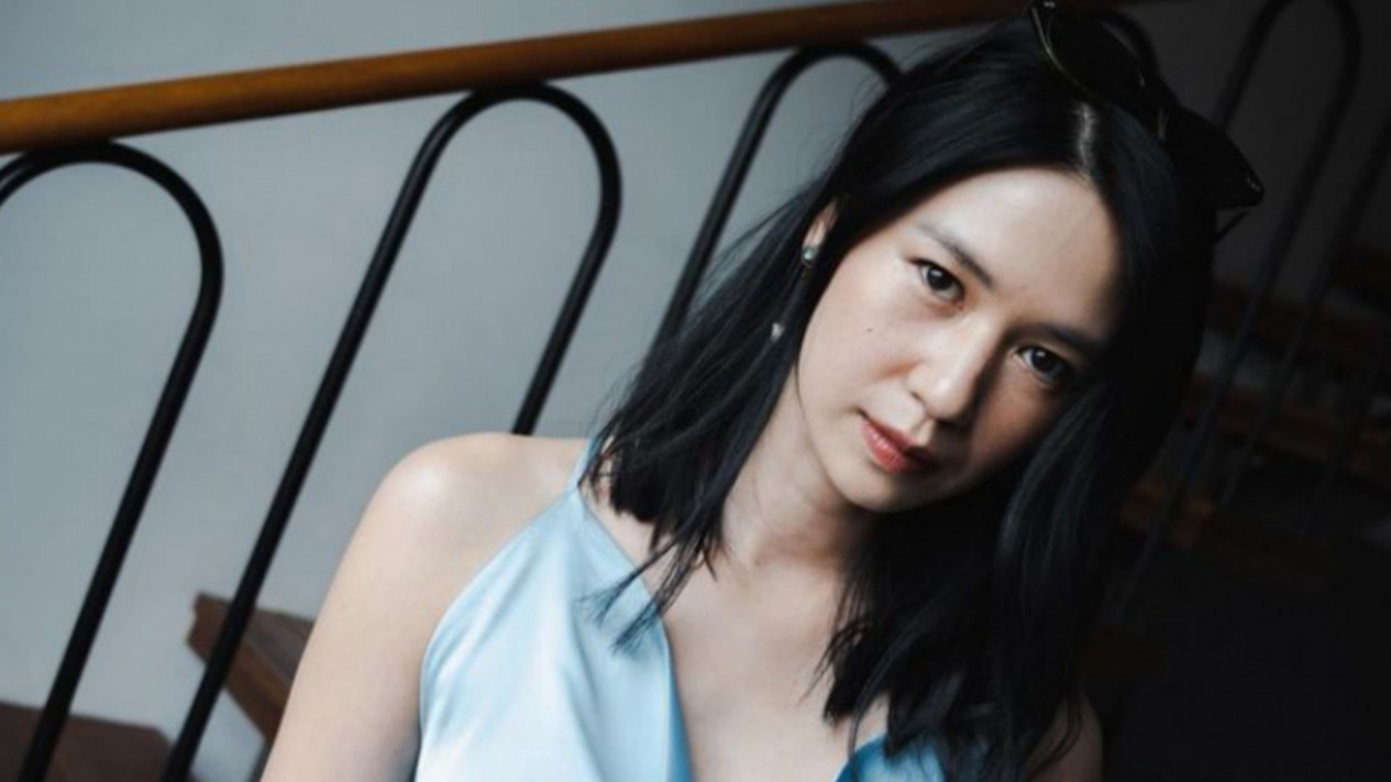 Yetuk rus porno aktrisasi Laura