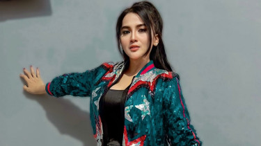 Fokus Bernyanyi, Dianna Dee Starlight Ubah Image Seksi Jadi ...