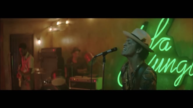 Lirik Lagi Gorilla – Bruno Mars dengan Terjemahan Indonesia