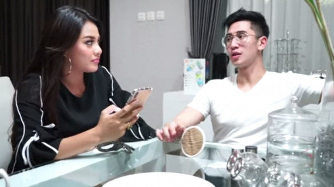 Verrell Bramasta dan Aurel Hermansyah