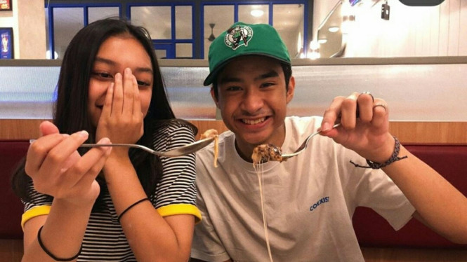 Instagram/@devdanendra