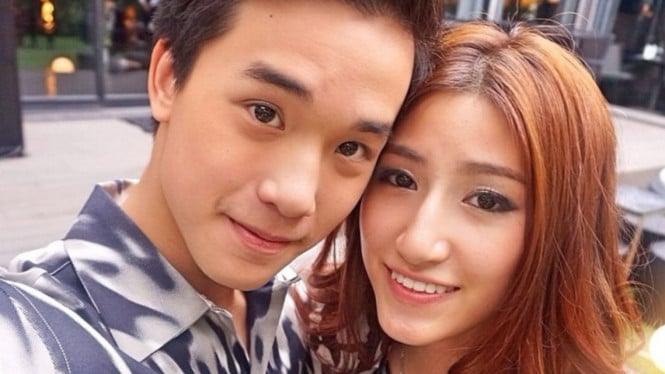 Jamy Jamess selfie dengan kekasih