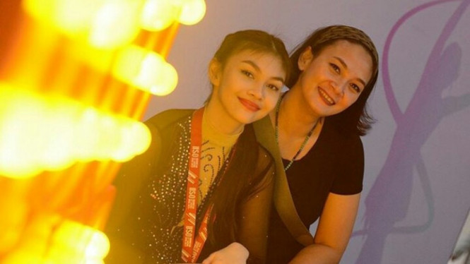 Sasi dan Dian Nitami