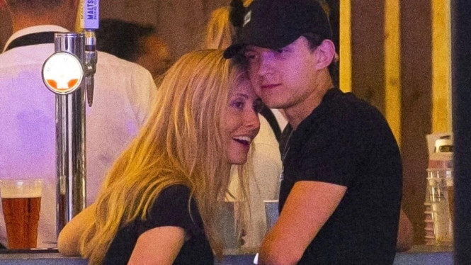 Tom Holland dan Olivia Bolton