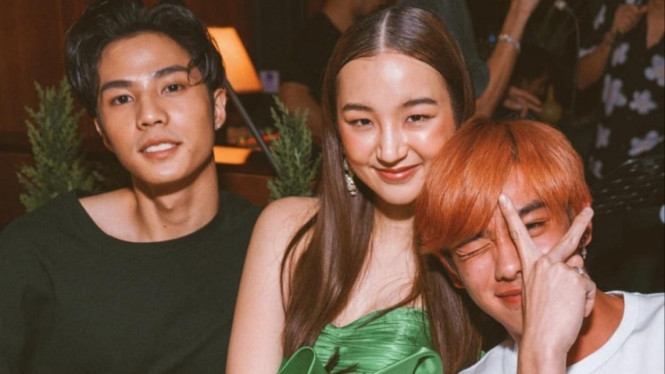 Thanaerng bersama Bank dan Third Lapat Nine by Nine