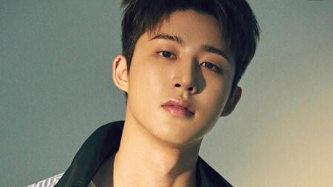B.I Eks iKON