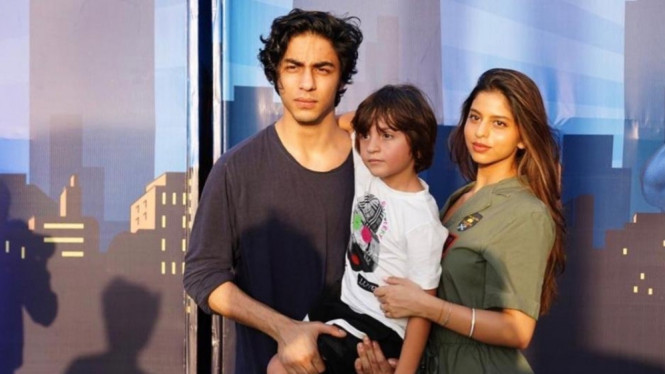 Suhana Khan dan dua saudaranya