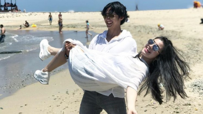 Hito Caesar dan Felicya Angelista