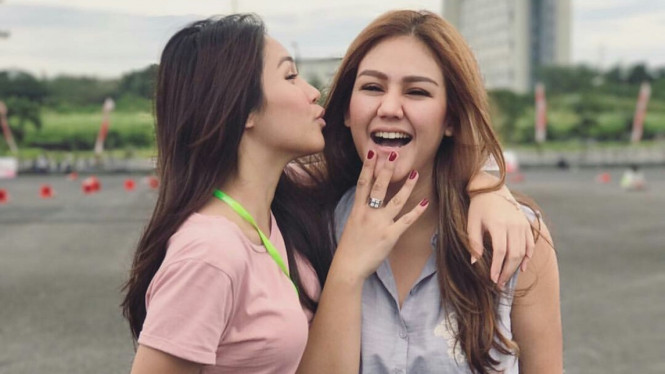 Vanesha Prescilla dan Sissy