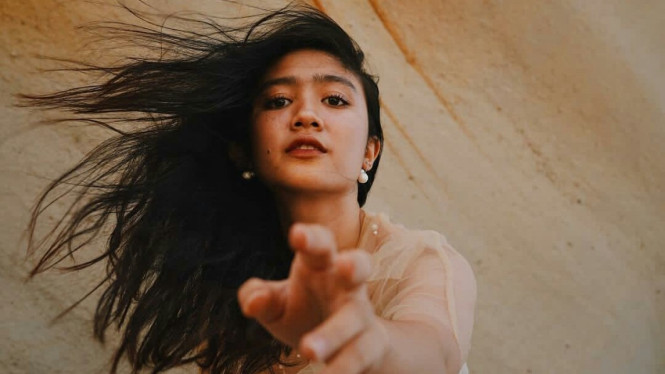 Instagram/@febbyrastanty