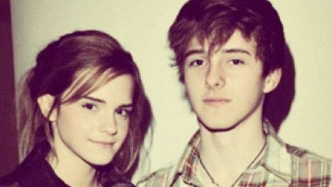 Alex dan Emma Watson