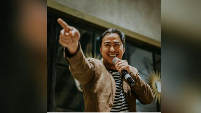 instagram @pandji.pragiwaksono