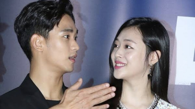 Sulli dan Kim Soo Hyun