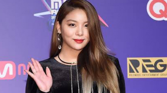 Foto Bareng Jadi Kontroversi, Chris Brown Ikut Beri Tanggapan ke Ailee