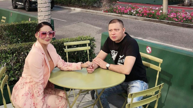 Krisdayanti dan Raul Lemos