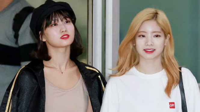 Dahyun dan Momo TWICE